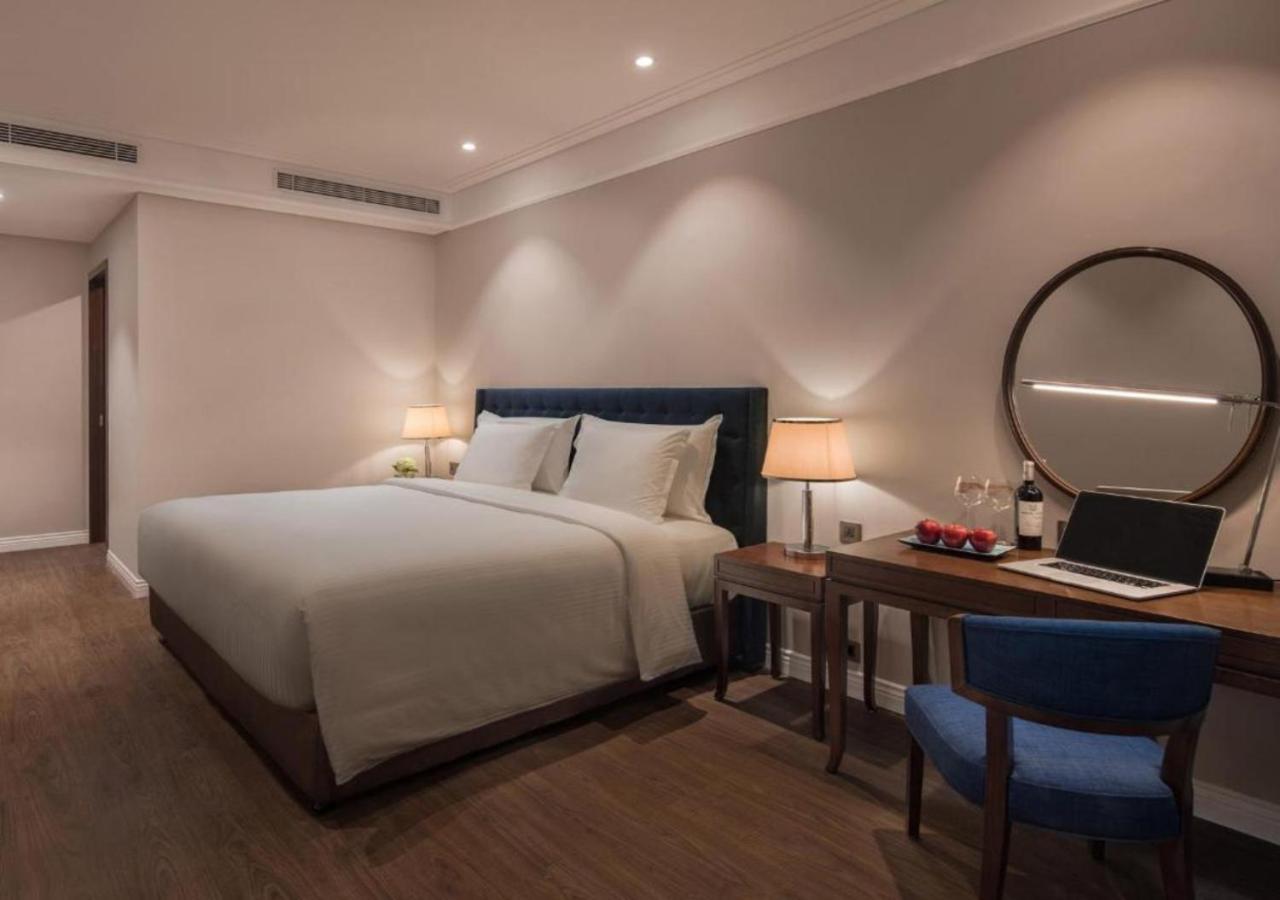 Sunrise Luxury Apartment With Ocean View Danang Exterior photo