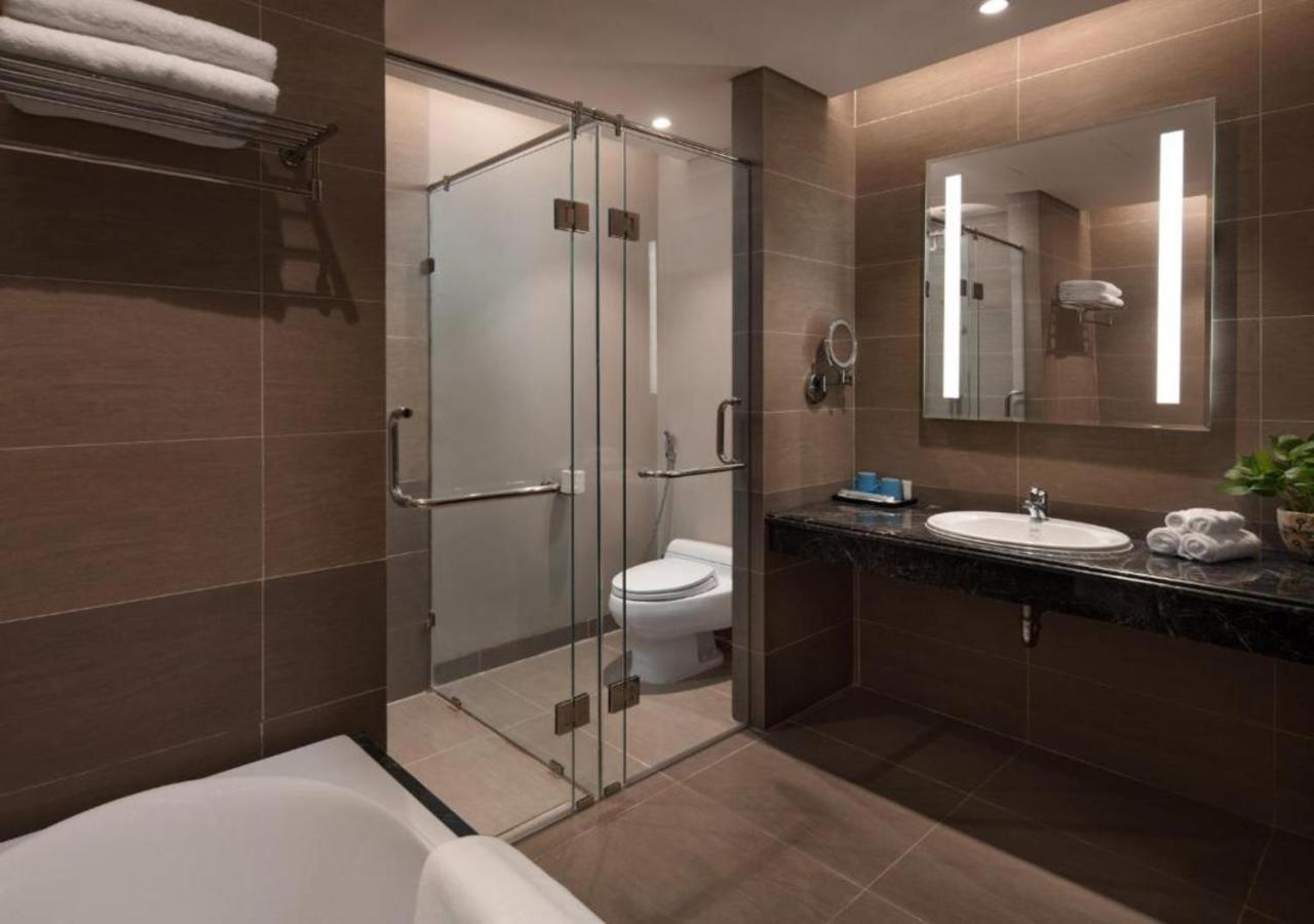 Sunrise Luxury Apartment With Ocean View Danang Exterior photo
