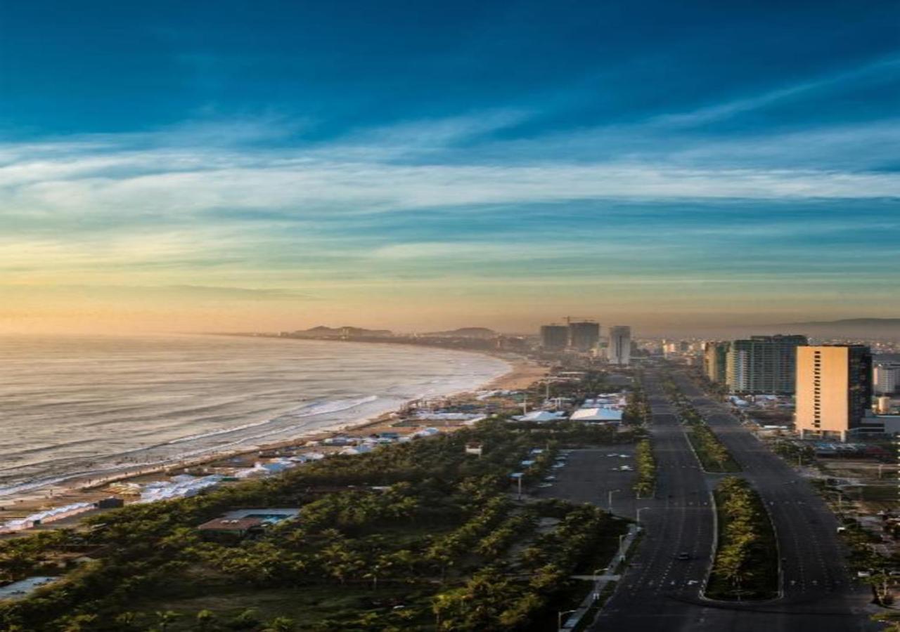 Sunrise Luxury Apartment With Ocean View Danang Exterior photo