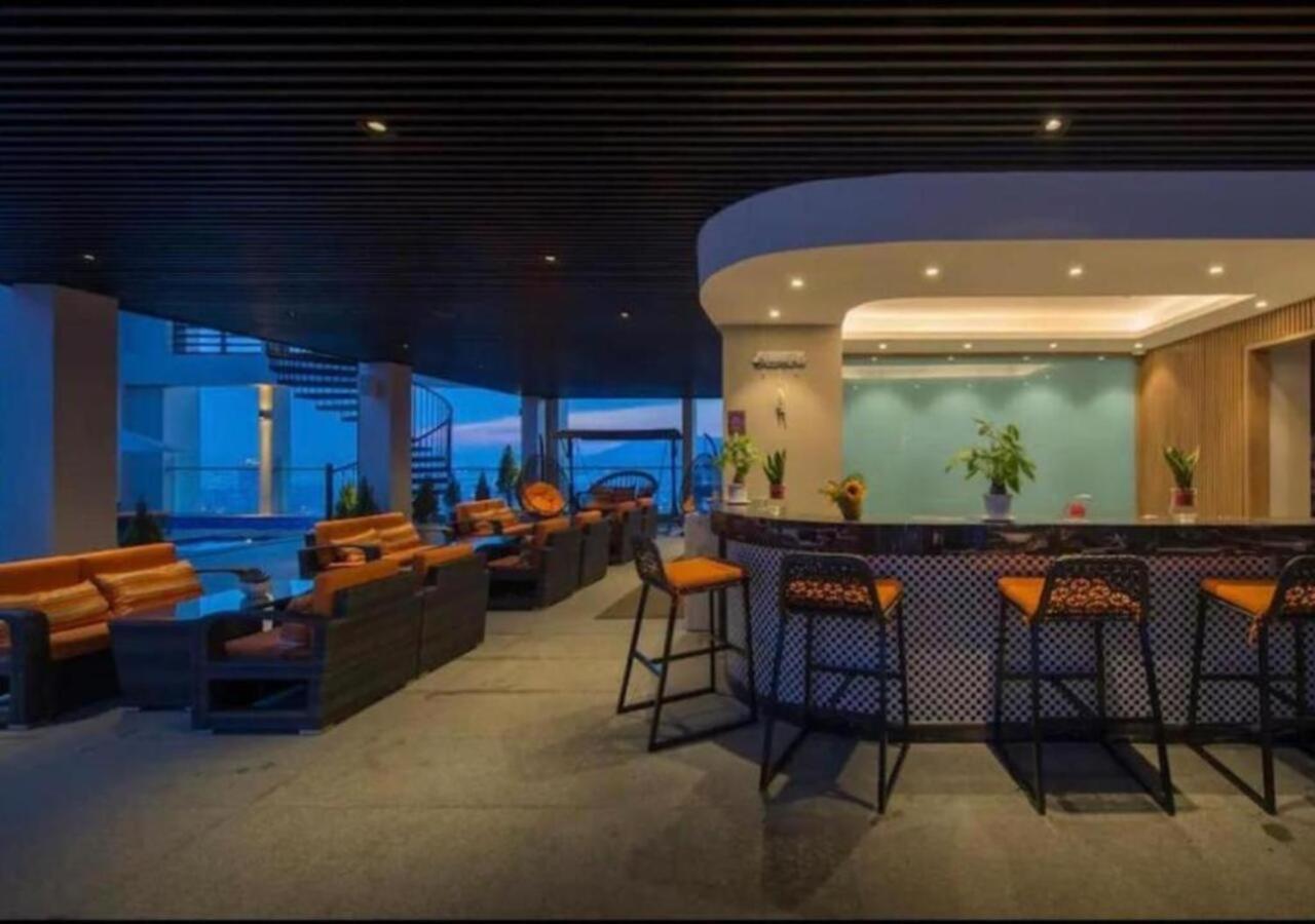 Sunrise Luxury Apartment With Ocean View Danang Exterior photo