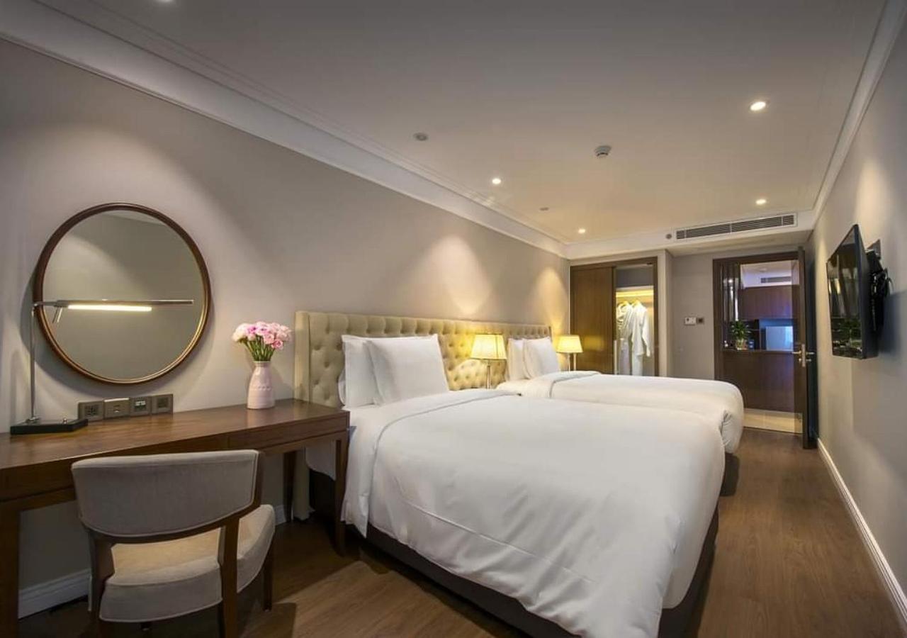 Sunrise Luxury Apartment With Ocean View Danang Exterior photo
