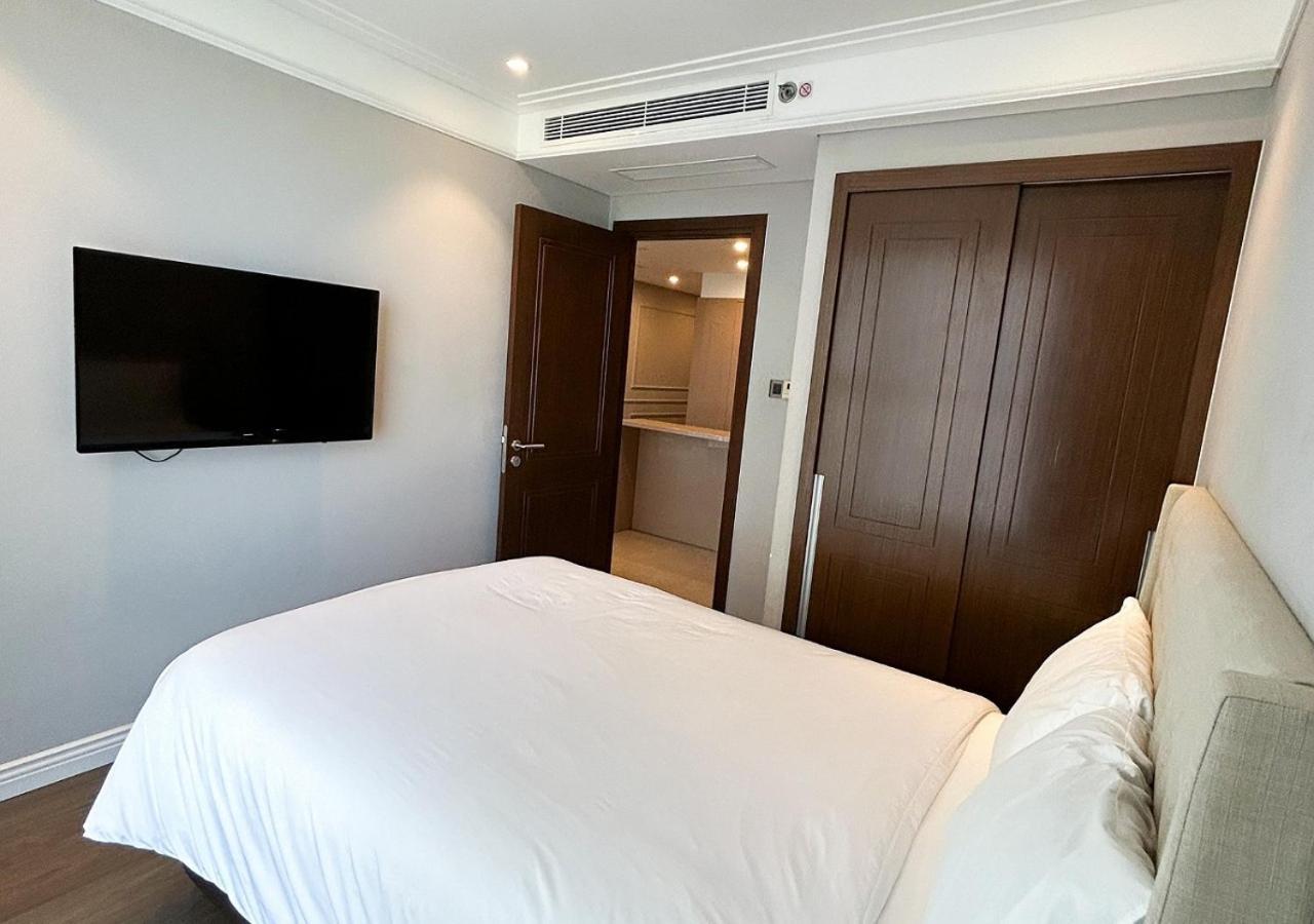 Sunrise Luxury Apartment With Ocean View Danang Exterior photo