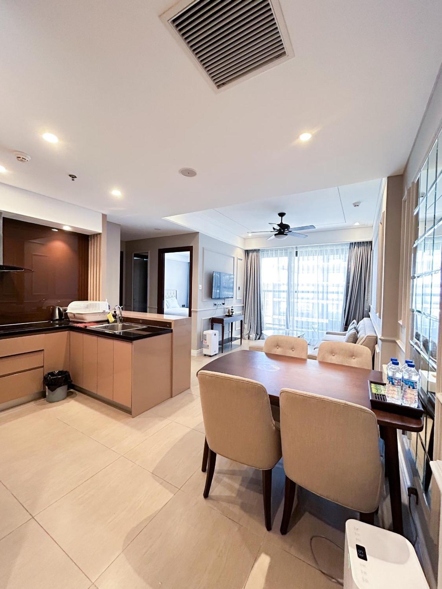 Sunrise Luxury Apartment With Ocean View Danang Exterior photo