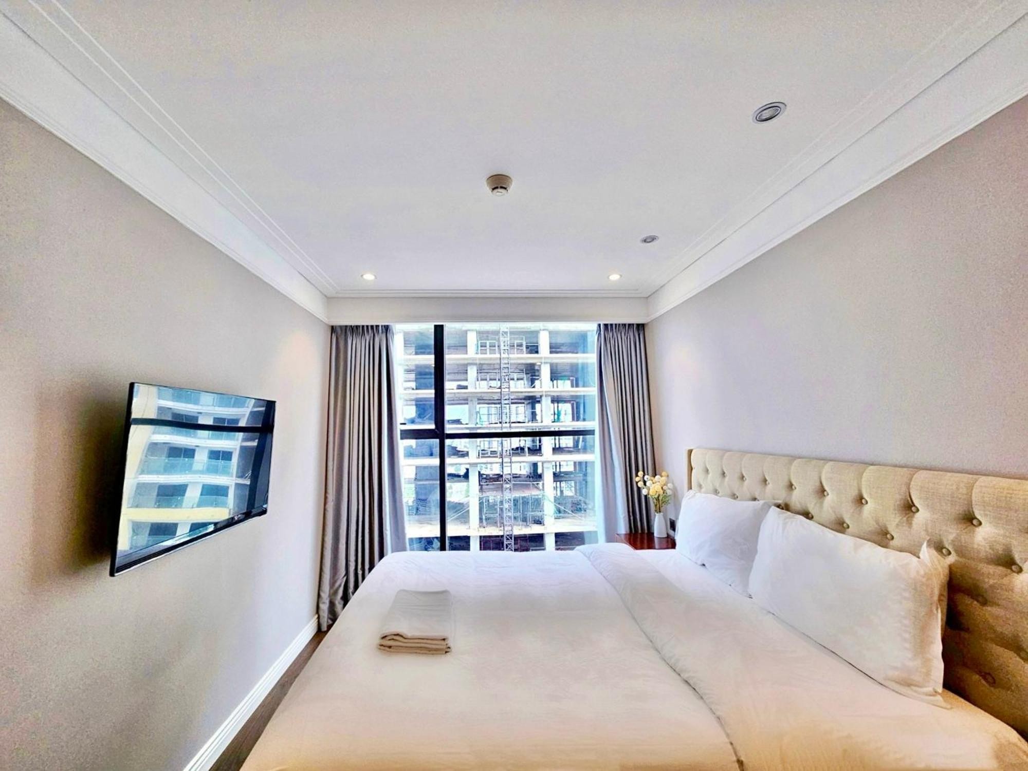 Sunrise Luxury Apartment With Ocean View Danang Exterior photo